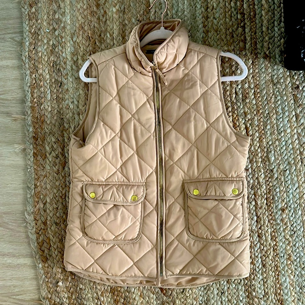 Tan puffer vest